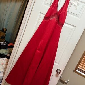 Chic Backless Red Dress